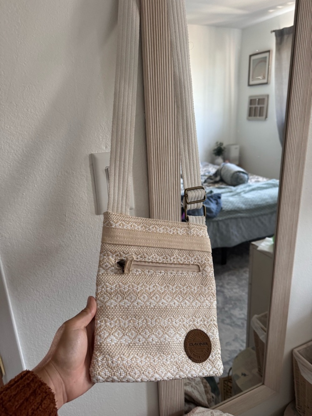 Dakine Cream Woven Beach Crossbody Bag